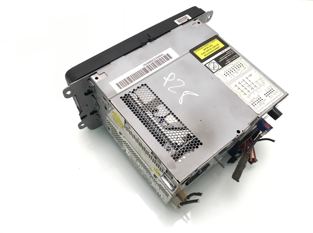 Магнитола бу для Volkswagen Passat B6 2.0 TDi, 2006 г. Магнитола бу для Volkswagen Passat B6 2.0 TDi, 2006 г.