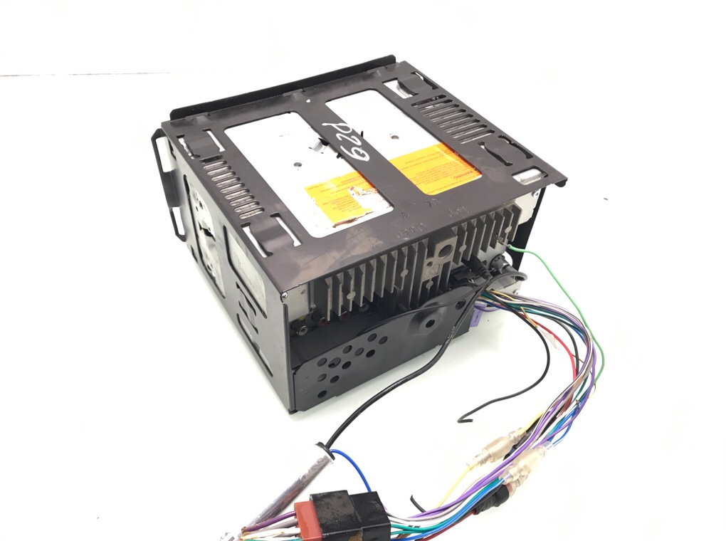 Магнитола бу для Opel Combo C 1.3 CDTi, 2007 г. Магнитола бу для Opel Combo C 1.3 CDTi, 2007 г.