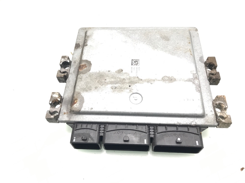 Блок управления двигателем бу для Renault Megane 3 1.5 DCi, 2009 г. Блок управления двигателем бу для Renault Megane 3 1.5 DCi, 2009 г.