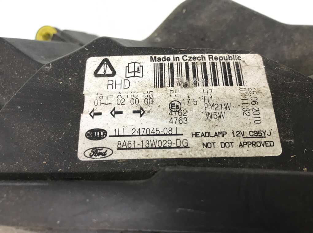 Фара правая бу для Ford Fiesta 6 1.4 i,  2010 г.