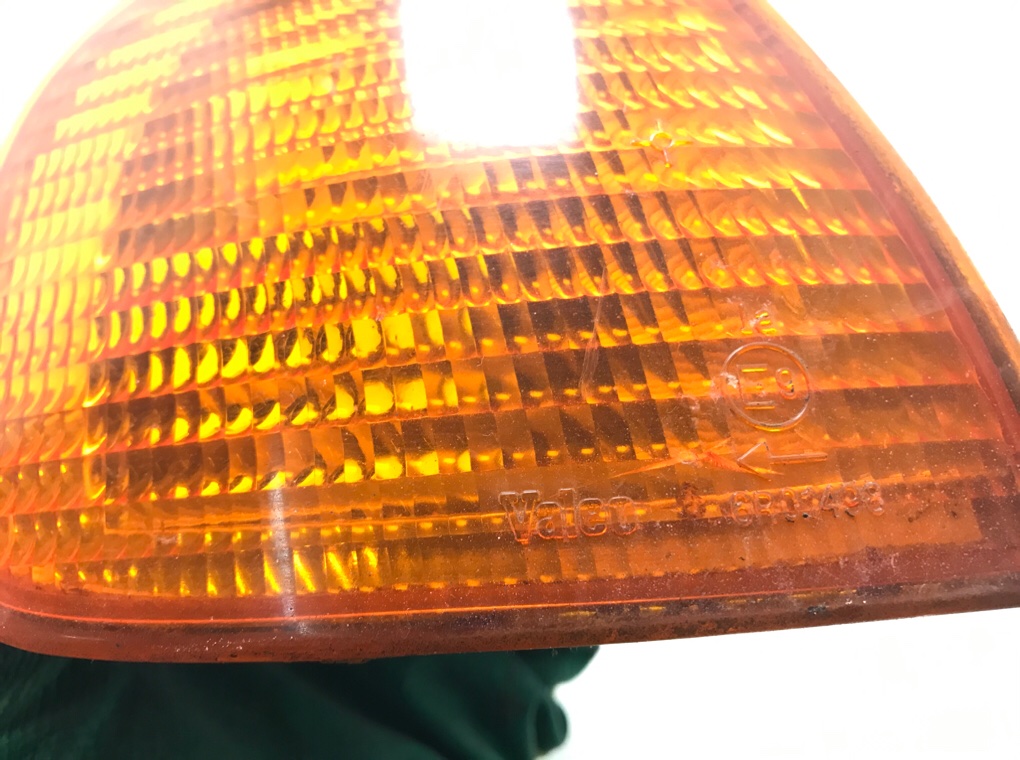 Поворотник правый бу для Volkswagen Caddy  1.9 TD,  2002 г.