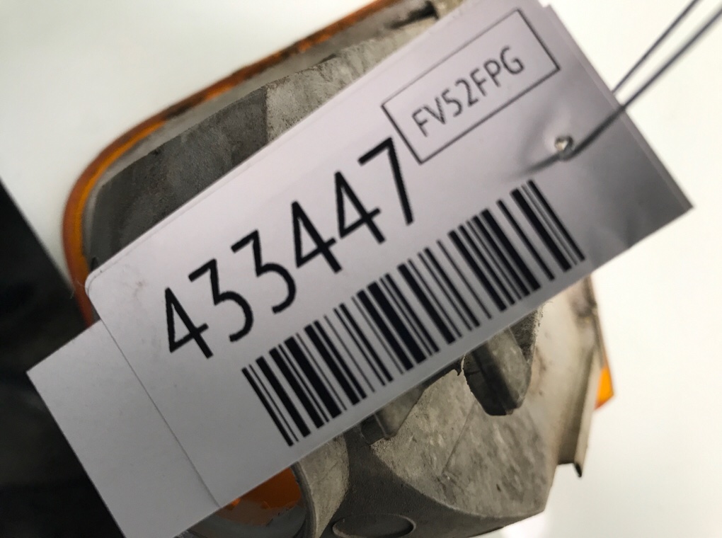 Поворотник правый бу для Volkswagen Caddy  1.9 TD,  2002 г.