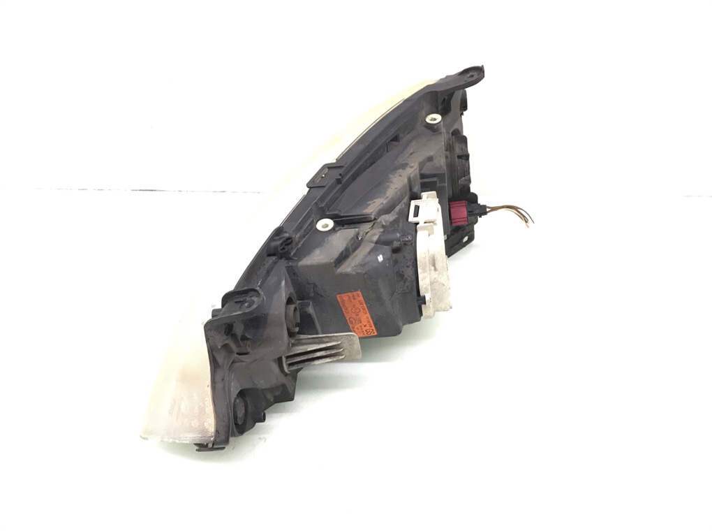 Фара правая бу для Opel Corsa C 1.4 i,  2004 г.