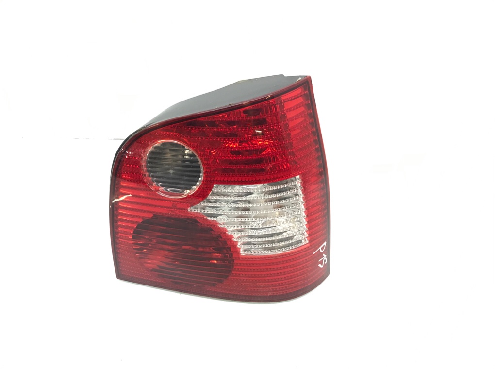 Фонарь задний правый бу для Volkswagen Polo 4 1.9 SDi, 2004 г.