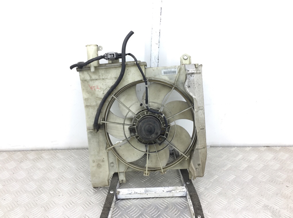 Вентилятор радиатора бу для Peugeot 107 1.0 i, 2010 г.