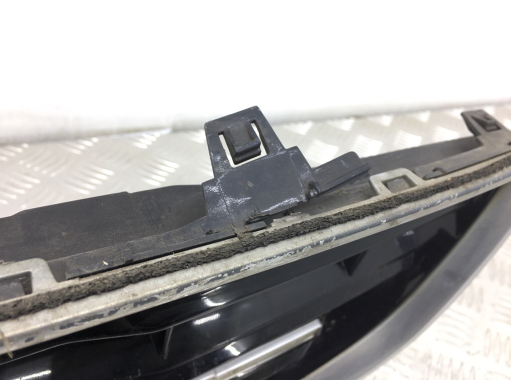 Решетка радиатора бу для Volvo V40 2 1.6 TD,  2013 г.