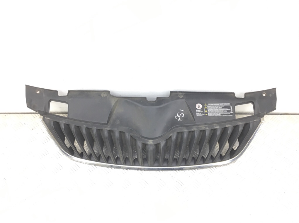 Решетка радиатора бу для Skoda Fabia 2 1.2 TSI,  2010 г.