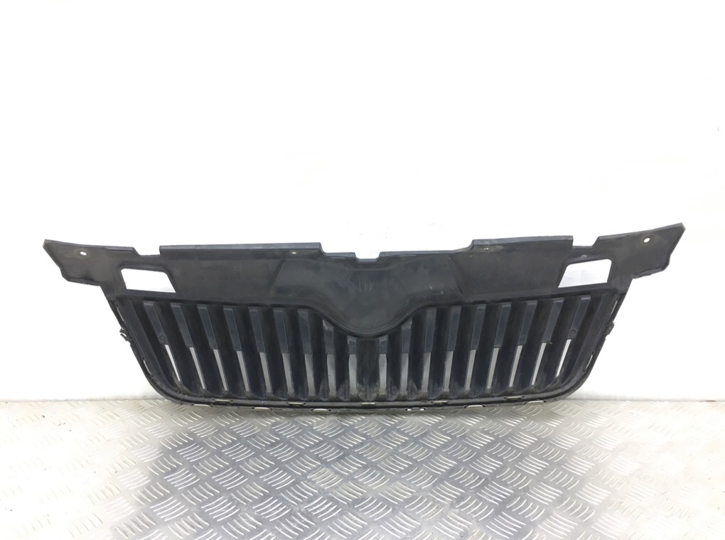 Решетка радиатора бу для Skoda Fabia 2 1.2 TSI,  2010 г.