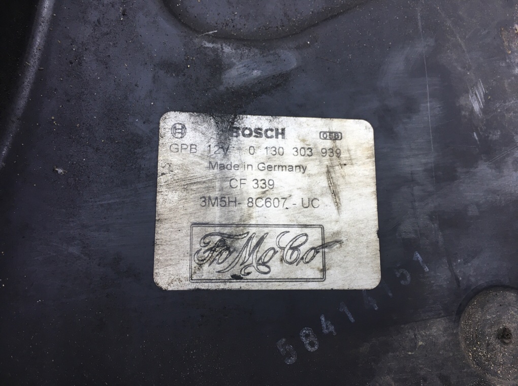 Вентилятор радиатора бу для Volvo S40  2.0 D,  2005 г.