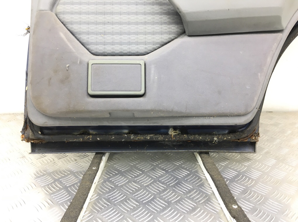 Дверь задняя правая бу для Mercedes E W124 2.3 i,  1992 г.