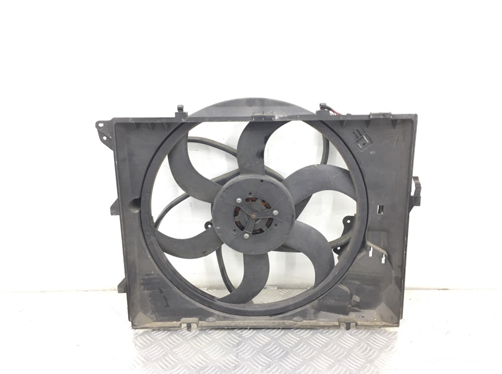 Вентилятор радиатора бу для BMW 3 E90/E91/E92/E93 2.0 i,  2009 г.