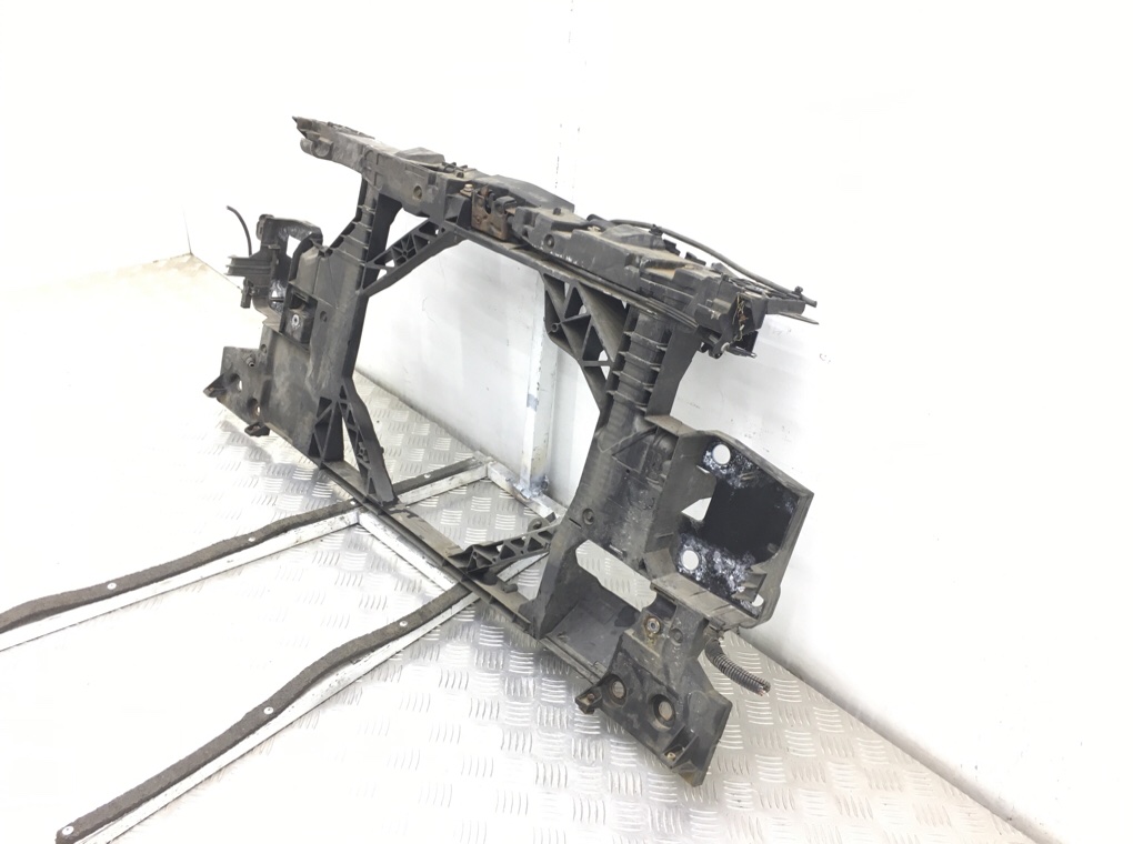 Панель передняя (телевизор) бу для Renault Megane 3 1.4 Ti, 2011 г. Панель передняя (телевизор) бу для Renault Megane 3 1.4 Ti, 2011 г.