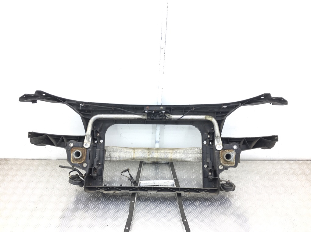 Панель передняя (телевизор) бу для Audi TT  1.8 Ti,  2001 г.