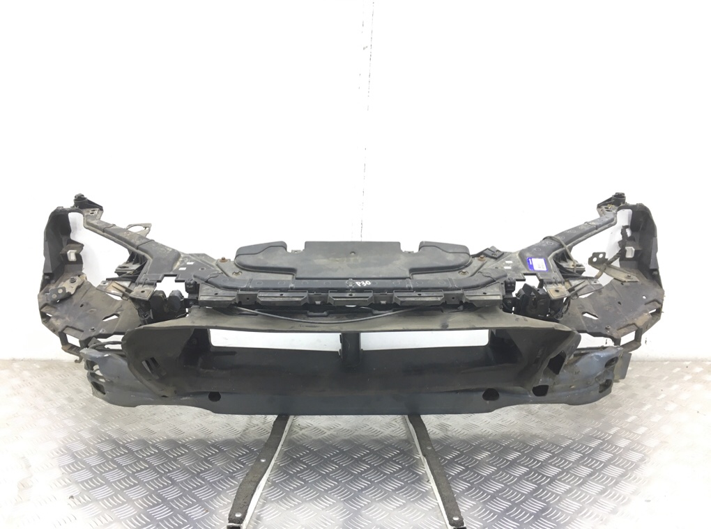 Панель передняя (телевизор) бу для Volvo V40 2 1.6 TD, 2013 г.