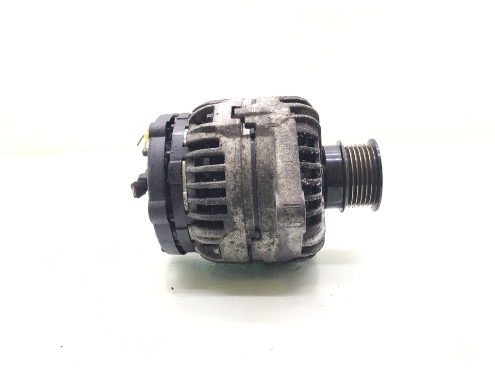 Генератор бу для Opel Zafira B 1.9 CDTi,  2010 г.