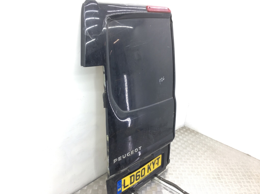 Дверь задняя распашная левая бу для Peugeot Expert 2 2.0 HDi, 2010 г. Дверь задняя распашная левая бу для Peugeot Expert 2 2.0 HDi, 2010 г.