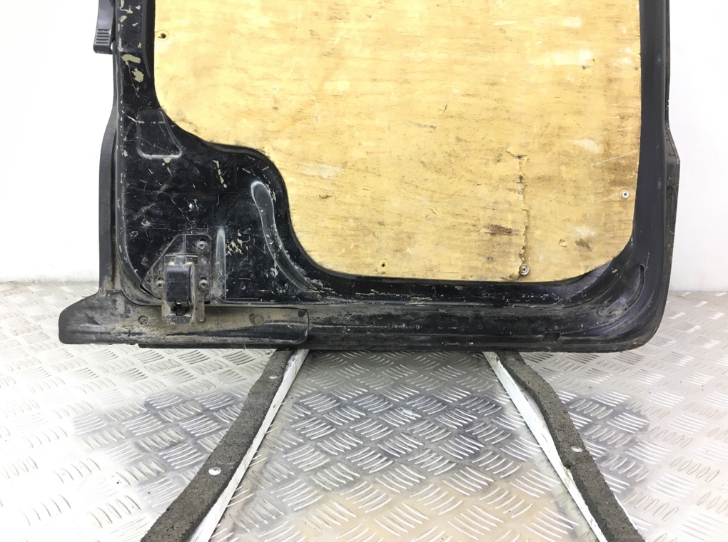 Дверь задняя распашная левая бу для Peugeot Expert 2 2.0 HDi, 2010 г. Дверь задняя распашная левая бу для Peugeot Expert 2 2.0 HDi, 2010 г.