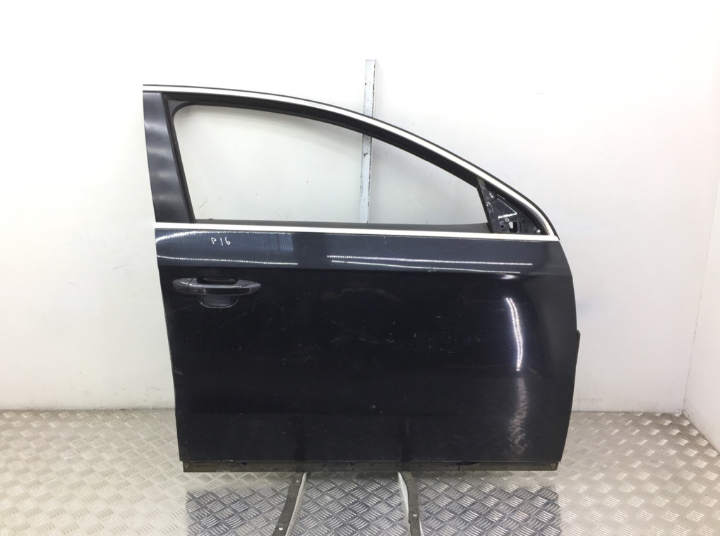 Дверь передняя правая бу для Volkswagen Passat B7 2.0 TDi, 2012 г.