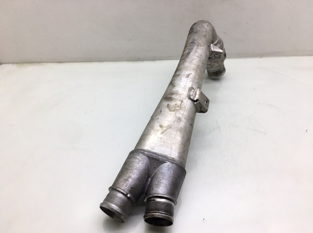 Патрубок интеркулера бу для Audi Q7  3.0 TDi,  2008 г.