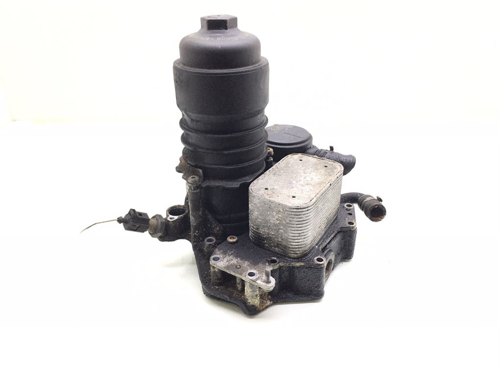 Корпус масляного фильтра бу для Audi Q7  3.0 TDi,  2008 г.