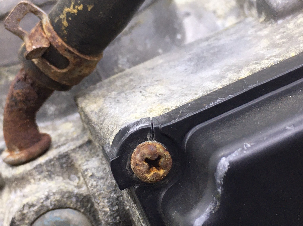 Заслонка дроссельная бу для Honda Civic 8 1.3 i, 2007 г. Заслонка дроссельная бу для Honda Civic 8 1.3 i, 2007 г.