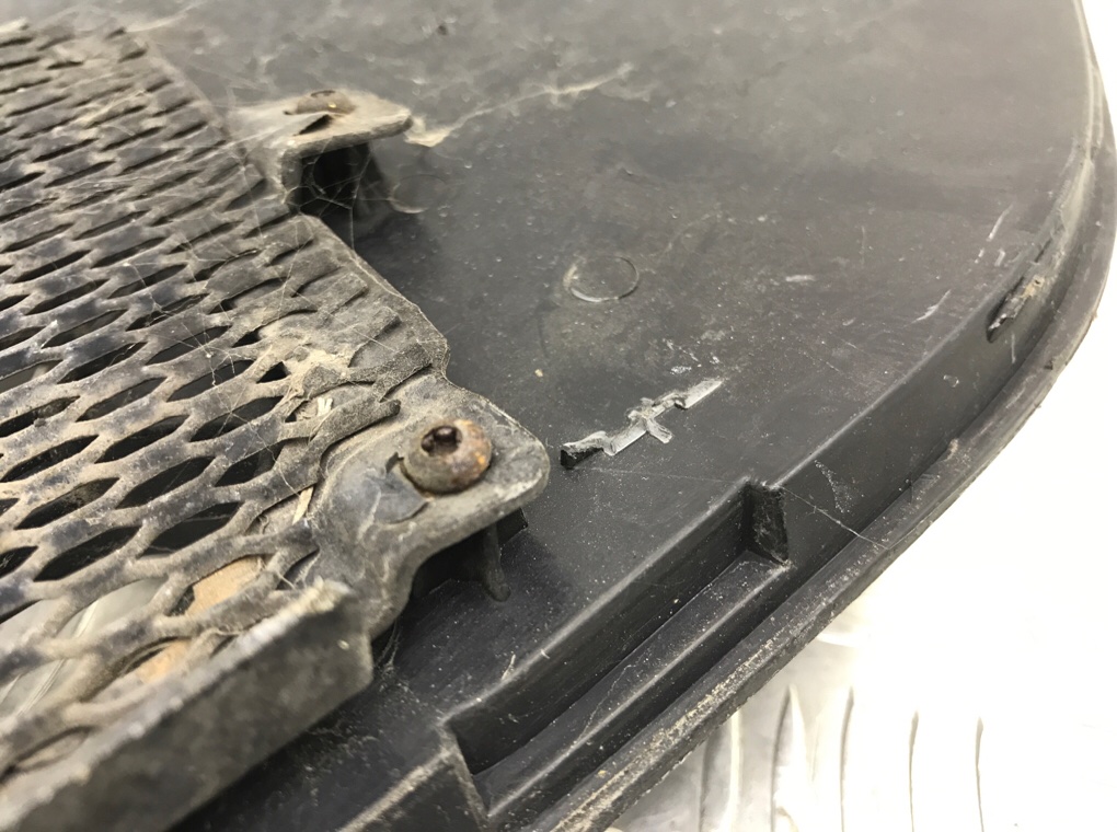 Решетка радиатора бу для Iveco Daily  2.3 D,  2015 г.