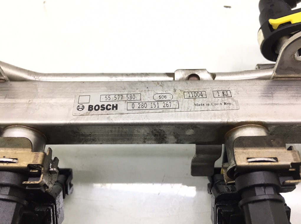 Топливная рампа бу для Opel Astra J 1.4 i,  2012 г.