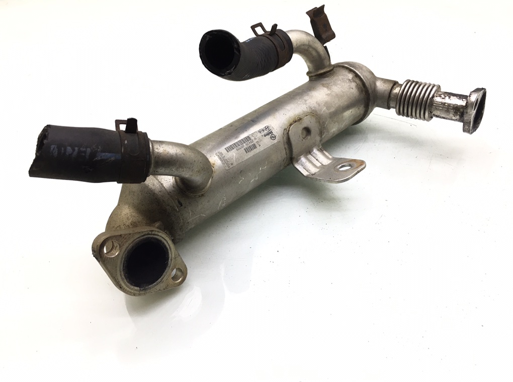 Радиатор EGR бу для Kia Ceed 1 1.6 CRDi, 2010 г. Радиатор EGR бу для Kia Ceed 1.6 CRDi, 2010 г.