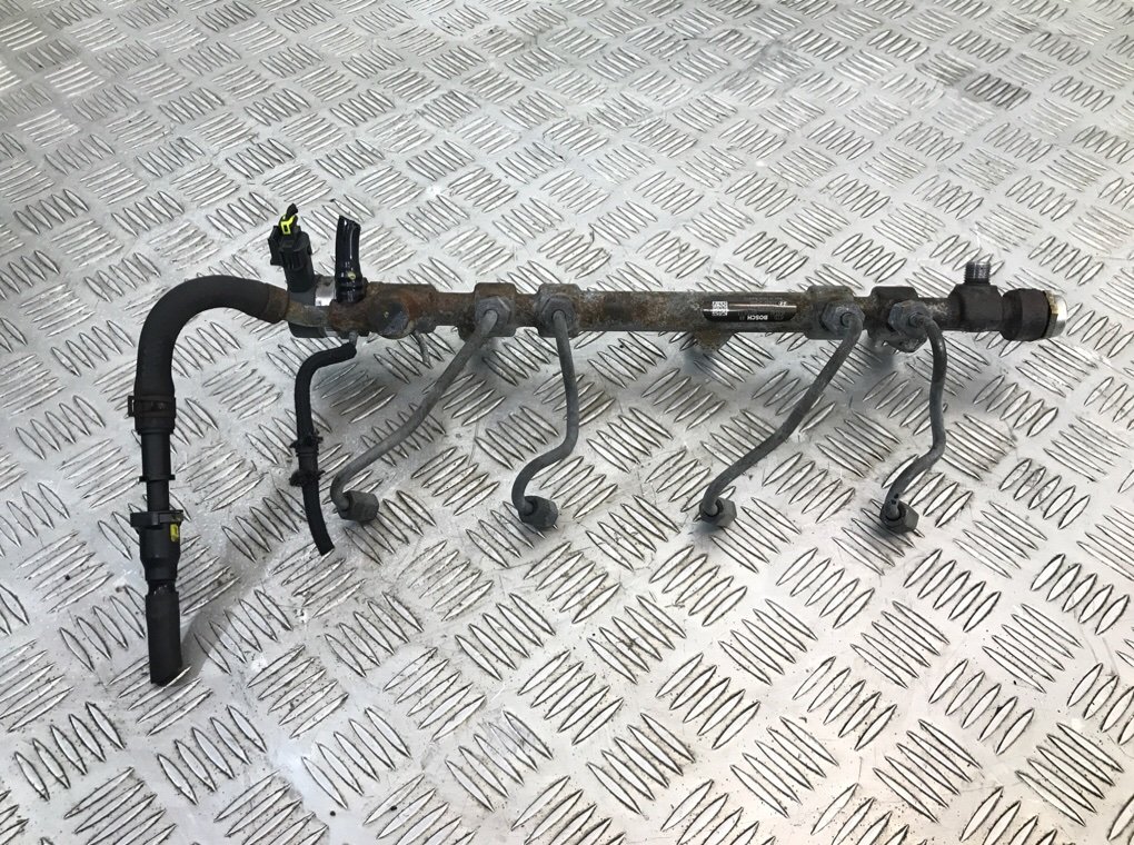 Топливная рампа бу для Hyundai ix35  2.0 CRDi,  2010 г.