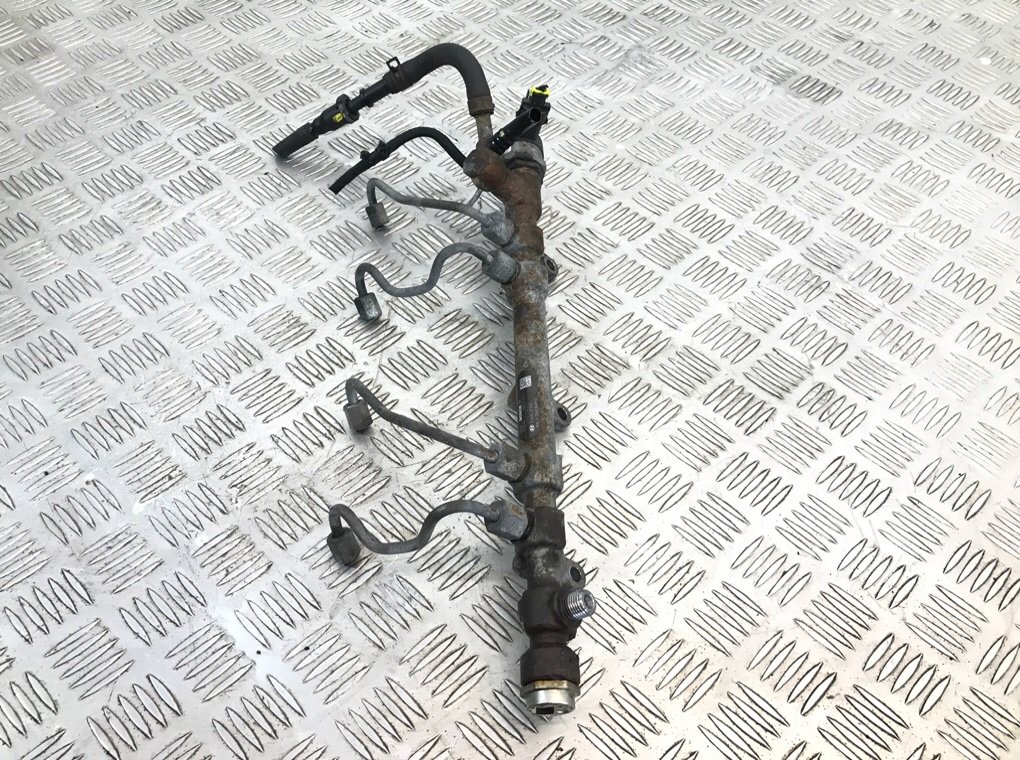 Топливная рампа бу для Hyundai ix35  2.0 CRDi,  2010 г.