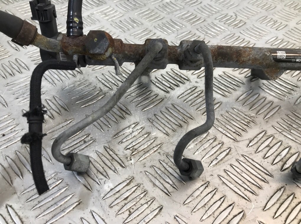 Топливная рампа бу для Hyundai ix35  2.0 CRDi,  2010 г.