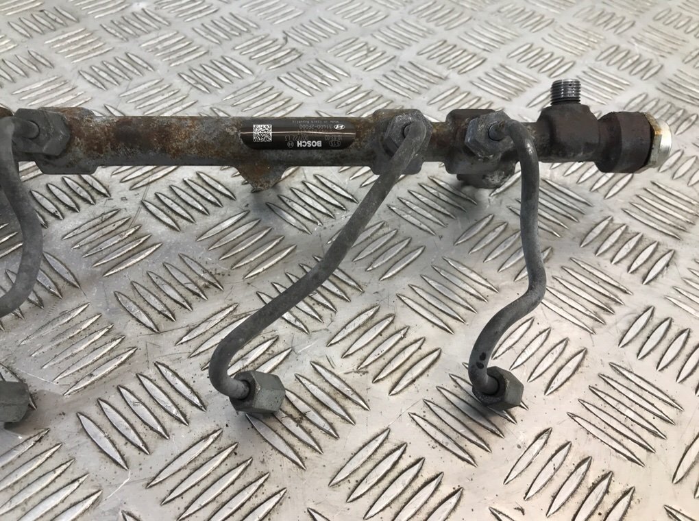 Топливная рампа бу для Hyundai ix35  2.0 CRDi,  2010 г.