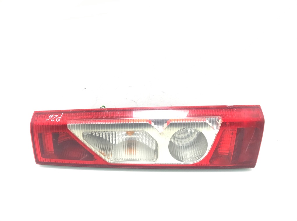 Фонарь задний правый бу для Peugeot Expert 2 2.0 HDi, 2010 г.