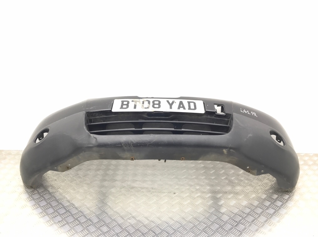 Бампер передний бу для Nissan Qashqai  2.0 DCi,  2008 г.