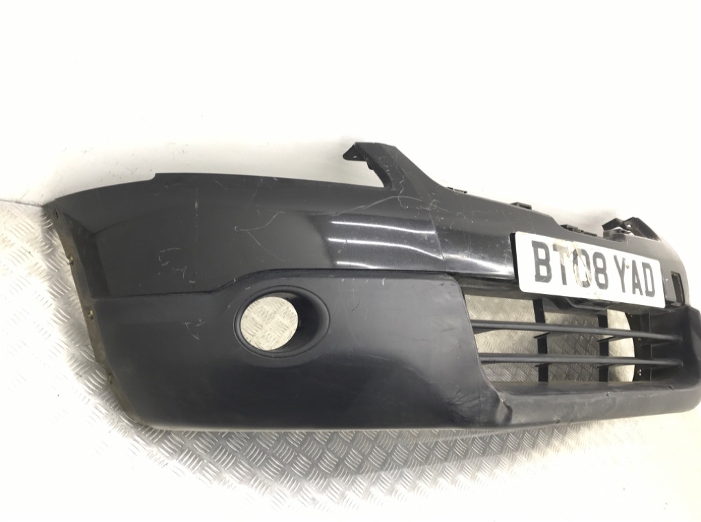 Бампер передний бу для Nissan Qashqai  2.0 DCi,  2008 г.