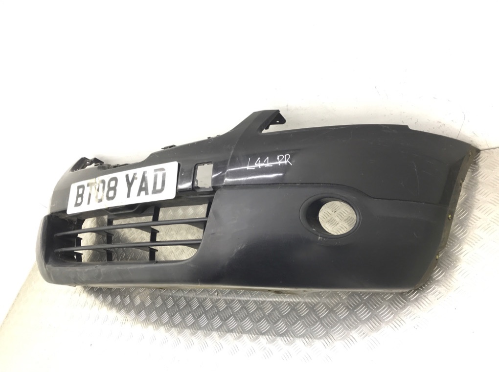 Бампер передний бу для Nissan Qashqai  2.0 DCi,  2008 г.