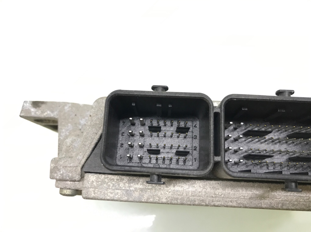 Блок управления двигателем бу для Peugeot 307  1.4 i,  2007 г.