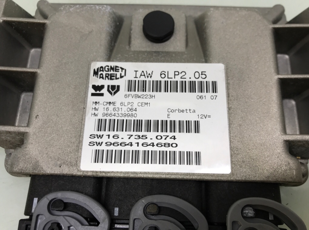 Блок управления двигателем бу для Peugeot 307  1.4 i,  2007 г.