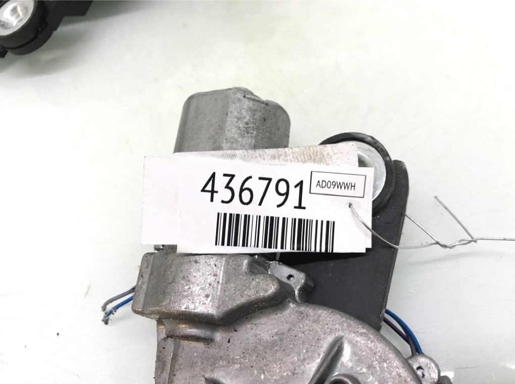 Моторчик заднего стеклоочистителя (дворника) бу для Ford Fiesta 6 1.2 i, 2009 г. Моторчик заднего стеклоочистителя (дворника) бу для Ford Fiesta 6 1.2 i, 2009 г.