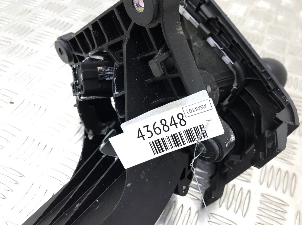 Кулиса бу для Opel Zafira B 1.8 i, 2014 г. Кулиса бу для Opel Zafira B 1.8 i, 2014 г.