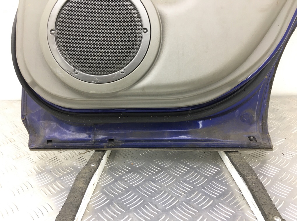 Дверь задняя правая бу для Nissan X-Trail T30 2.2 DCi,  2005 г.