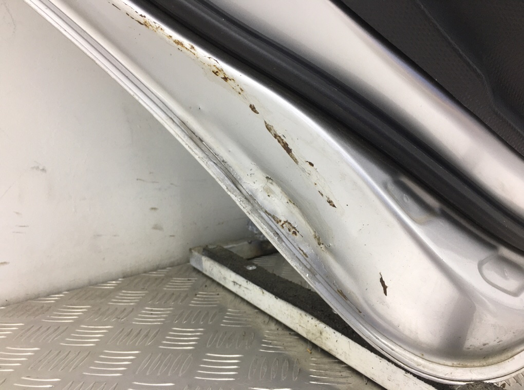 Дверь задняя левая бу для Toyota Urban Cruiser  1.4 D-4D,  2010 г.