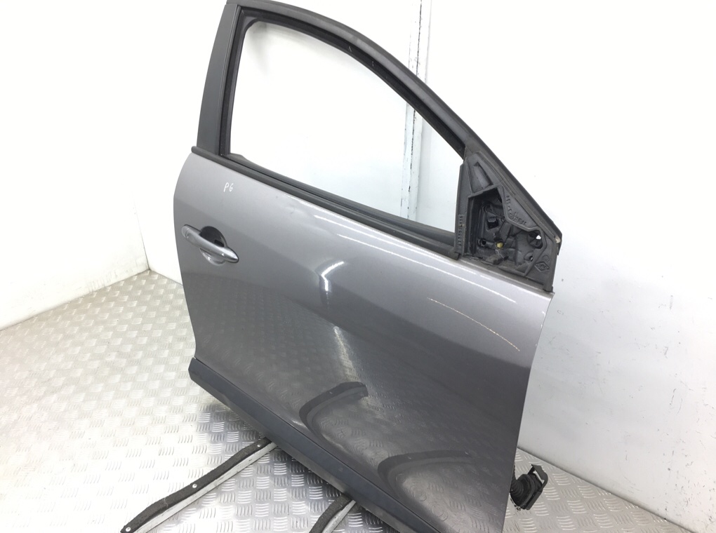 Дверь передняя правая бу для Renault Megane 3 1.6 i,  2010 г.