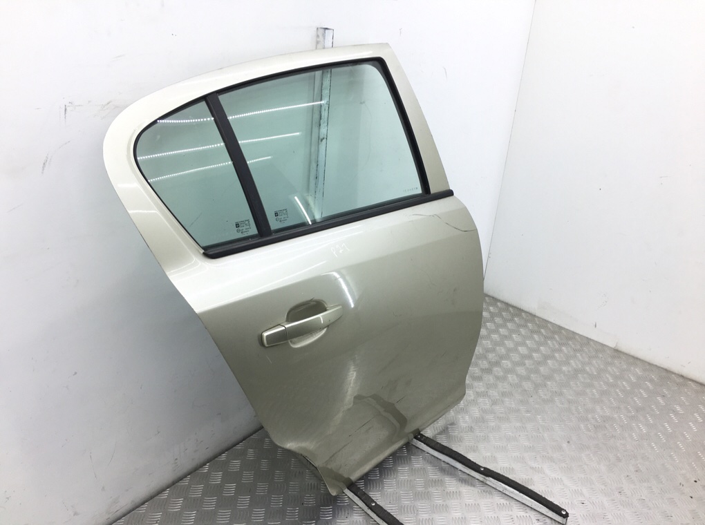 Дверь задняя правая бу для Opel Corsa D 1.4 i, 2008 г. Дверь задняя правая бу для Opel Corsa D 1.4 i, 2008 г.
