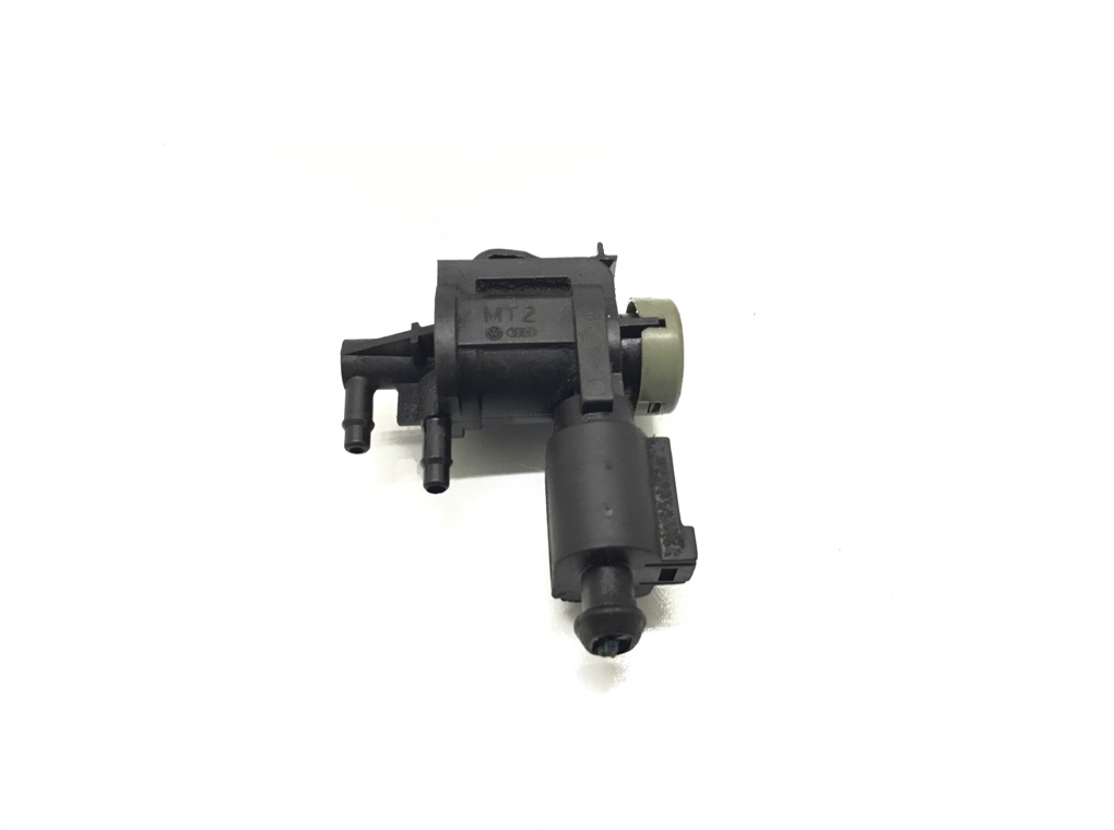 Клапан электромагнитный бу для Volkswagen Golf 5 2.0 TDi, 2006 г.