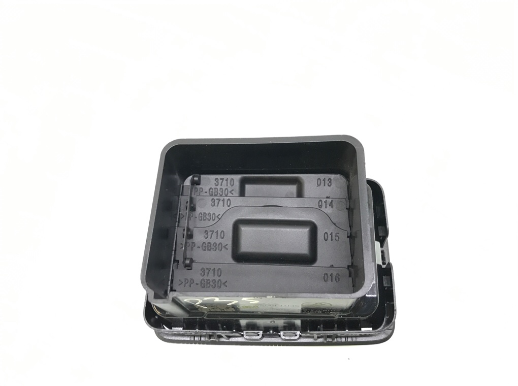 Дефлектор обдува салона бу для Volkswagen Crafter 2 2.0 TDi, 2019 г. Дефлектор обдува салона бу для Volkswagen Crafter 2 2.0 TDi, 2019 г.