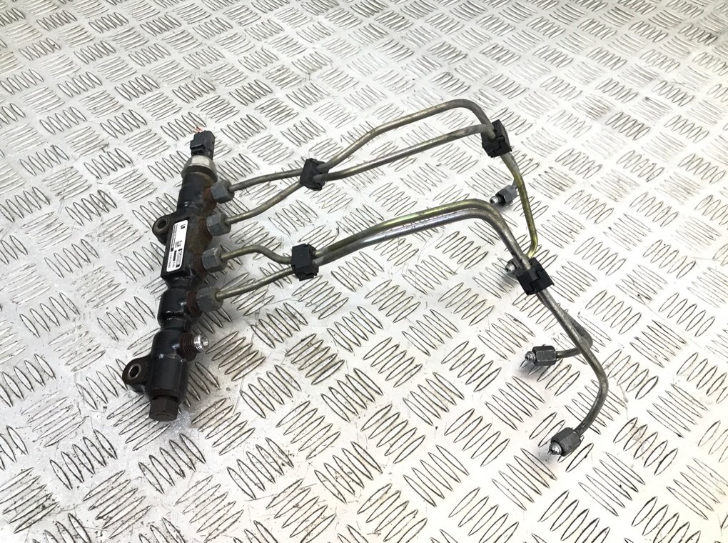 Топливная рампа бу для Peugeot 307  1.6 HDi,  2006 г.