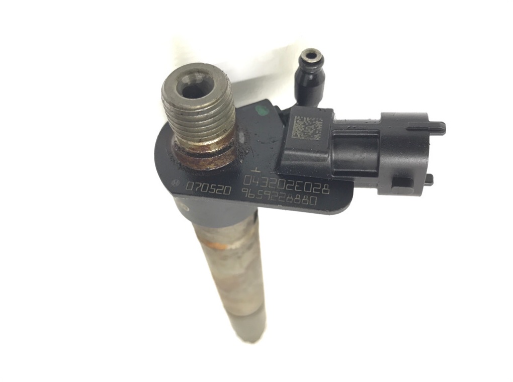 Форсунка бу для Peugeot 4007  2.2 HDi,  2009 г.