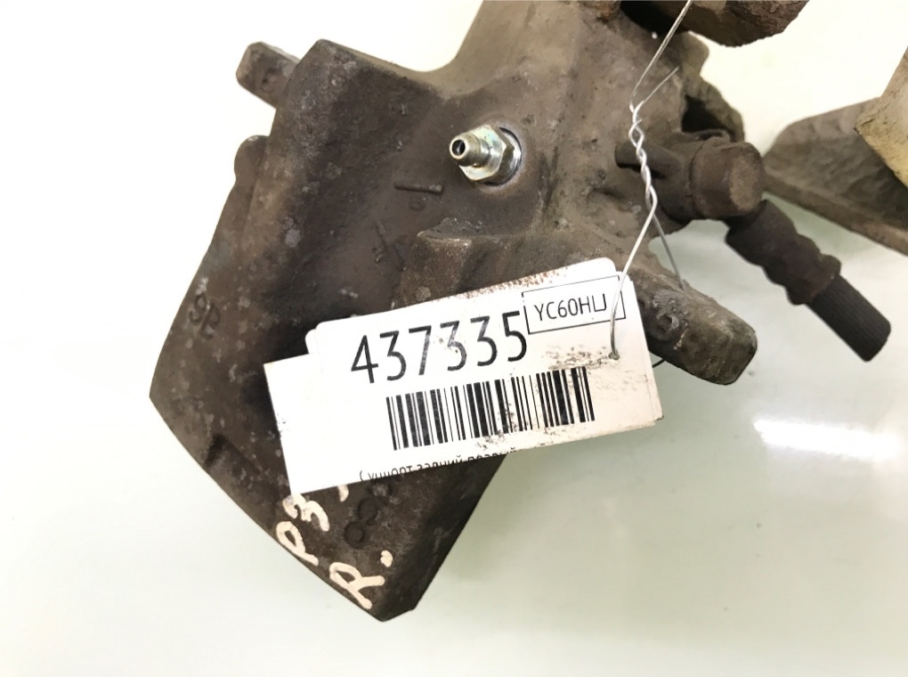 Суппорт задний правый бу для Toyota Urban Cruiser 1.4 D-4D, 2010 г. Суппорт задний правый бу для Toyota Urban Cruiser 1.4 D-4D, 2010 г.