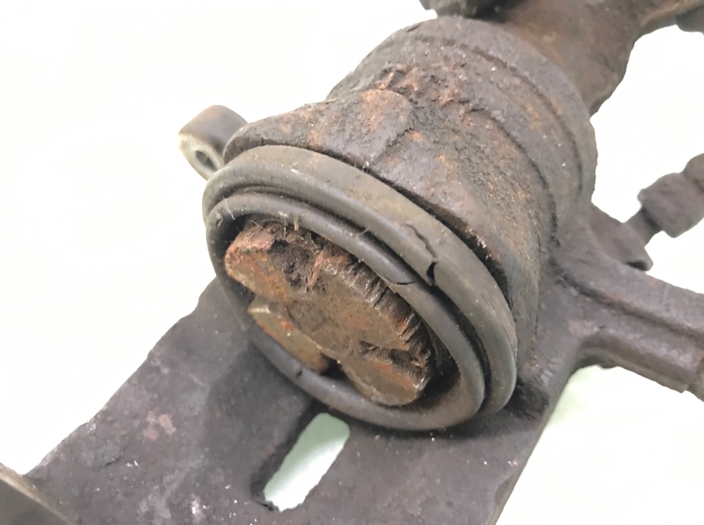 Суппорт задний левый бу для Mazda RX8 1.3 i, 2006 г. Суппорт задний левый бу для Mazda RX8 1.3 i, 2006 г.